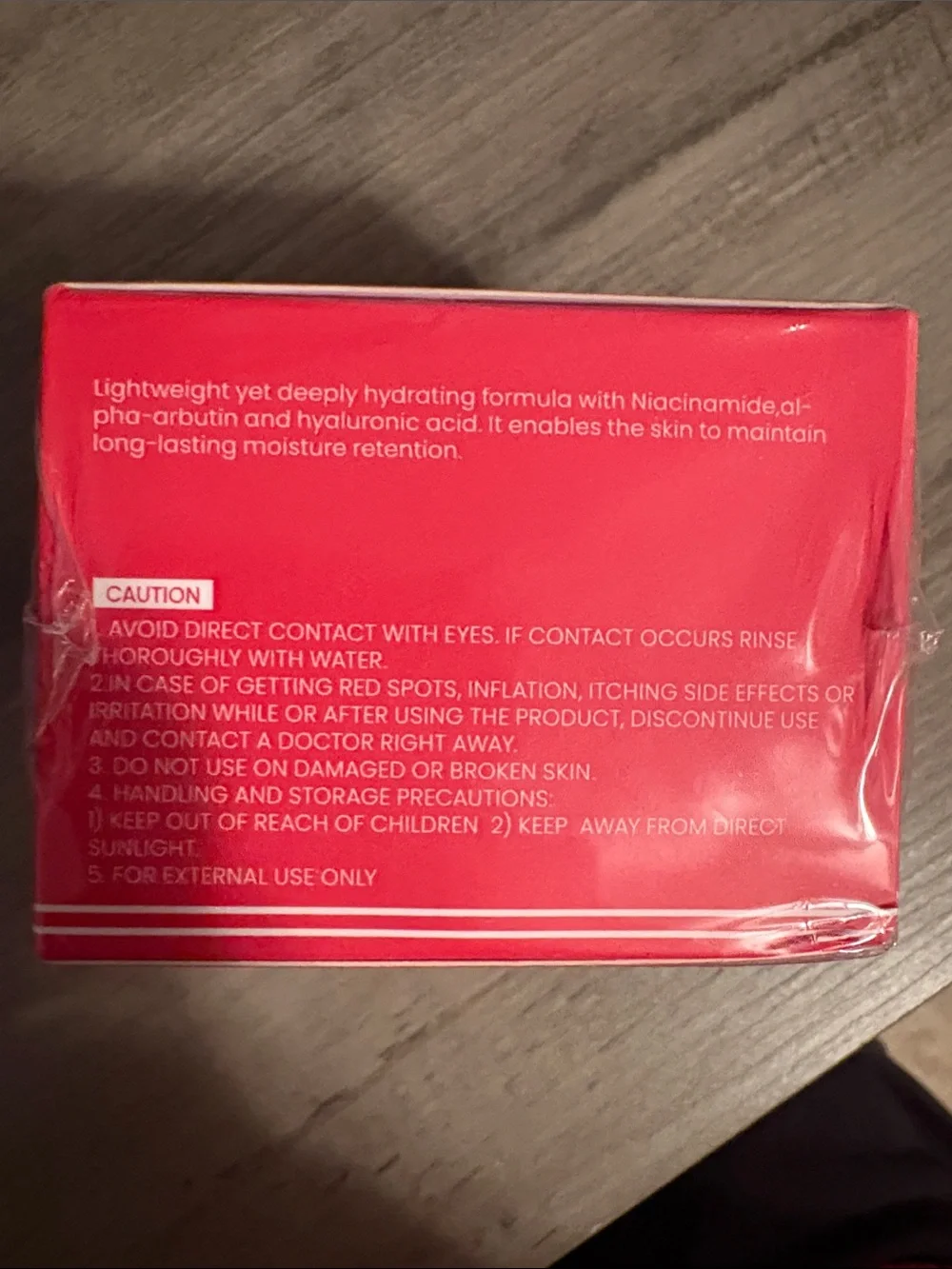 Niacinamide + Alpha-Arbutin Capsule Cream - Pink Moisturizer